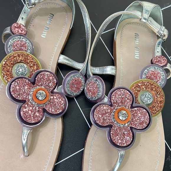 MIU MIU SANDALS mirrored silver leather Size 38 1/2, 8.5 US - Picture 3 of 4